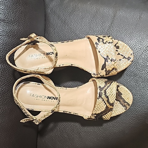 Fashion Nova Platform Snakeskin Sandals - Picture 6 of 9